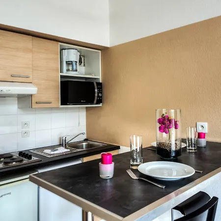 Zenitude Hôtel-résidences La Tour De Mare 4* Fréjus