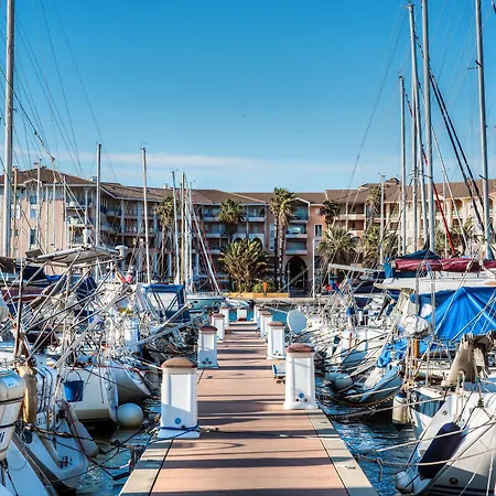 Zenitude Hôtel-résidences La Tour De Mare 4*
